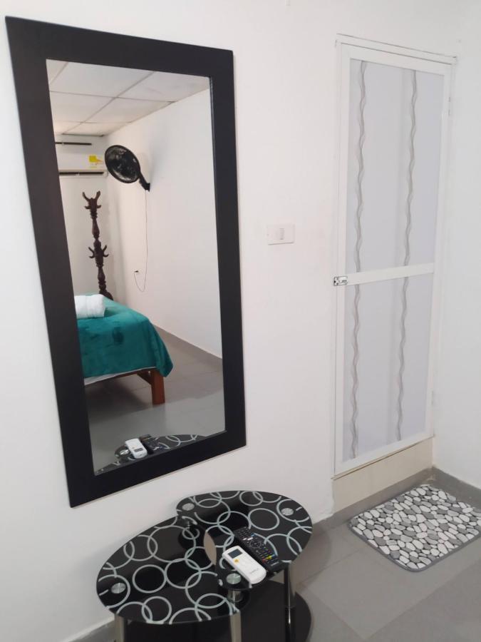 Urbanizacion Buenavista - Av Crisanto Luque Hotel Cartagena Buitenkant foto